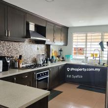 Upper unit Verona ready to move in condition