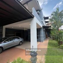 Extra 10 Feet Land 2.5 Story 32x65 Freehold Kitchen Extend 24h Guarded