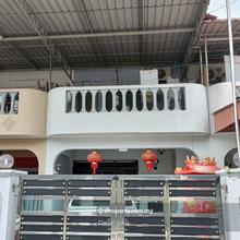 Jalan Permas 2 Double Storey Terrace House 2bed Fully Renovation Johor