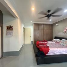Near Field And Park, Good Condition House