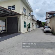 Warehouse at Batu Maung Main Road For Rent