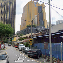 5 Adjoins House in Commercial Area 