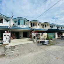 Terrace house for Sale