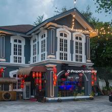 2 Storey Commercial Bungalow Shophouse @ Jalan Kelawai For Rent 