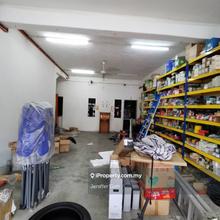 Ground floor shop for rent