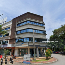 Corner 4 Storey Shop Fully Furnished 