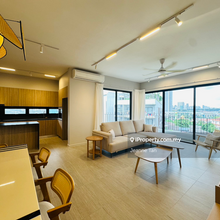3-bedroom unit behind centre point for rental 