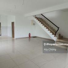 Bandar Serenia Endlot 2sty house with Land