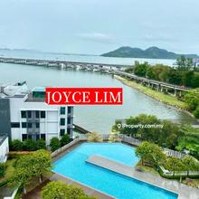Seaview Corner Unit With 2 Store Rooms Worth Buy!!