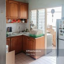 Well Maintained Unit With Balcony at Pandan Mewah For Sale