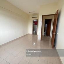 Full Loan!! Putra Intan Condominium, Dengkil Good Condition