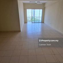 Well maintained 3 Bedroom unit