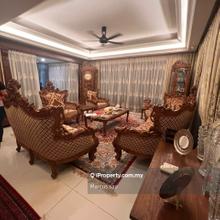 3 Sty Corner Semi-D for rent