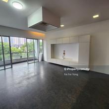 Good unit for own interior design