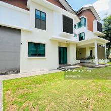 Semi-D house for Sale