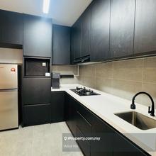 Walking distance to empire subang and LRT n KTM station
