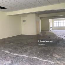 Retail space for Sale