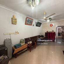 Freehold & Renovated / Kepong Baru 1.5sty