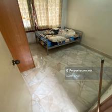 Salak South Garden landed house for rent