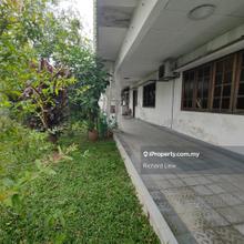 Corner 3,180 sqft @ Freehold & LRT Station