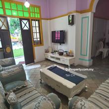 2 adjoining units single storey Semi D for rent @Limbongan Town Melaka
