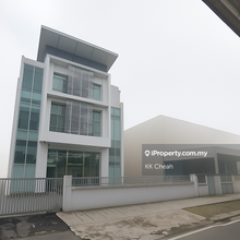 Limited 3 Storey Detached Factory for Rent at Kepong / Segambut Area
