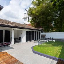 2.5 storey bungalow with swimming pool @ Tanjung Bungah