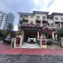 End Lot Villa Laman Tasik 2 Storey Townhouse Bandar Sri Permaisuri