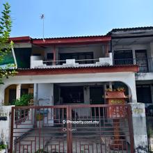 Bandar baru kampar house for sale. Walking distance to shop