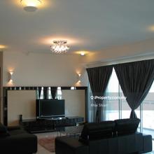 Unit for rent in Gurney paragon 