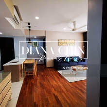 Nicely furnished cost unit surrounded by greenery