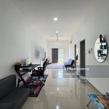 Ground Floor unit 1312 sqft Casa Bluebell Pinggiran Cyber, Cybersouth