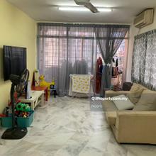 End Lot Tenanted