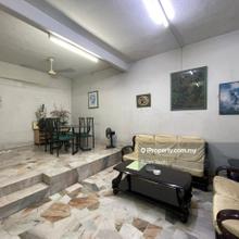 Terrace house for Sale