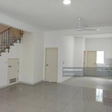 Partly Furnished 2 storey Garland 1 Kota Emerald Rawang For Rent