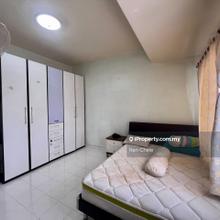 Near Lrt Cahaya Low Floor 1050sf 