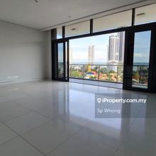 High floor, sea view, big and spacious, ready kitchen cabinet, aircond