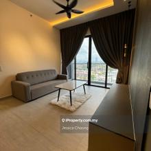 ID designed 2rooms unit, unblocked view and luxury vibe! Move in July!
