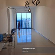 Tree o , Treeo residence, sungai ara ,New, 2 car parks