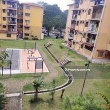 Blok F @ Seksyen 2 Wangsa Maju Flat walking distance to Lrt  & shops