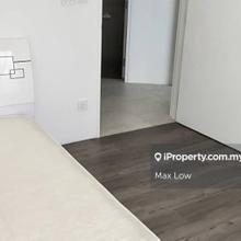 Fully Furnished 2 rooms 2 car park