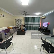 Ground Floor Unit in Palm Spring Condo Kota Damansara near MRT