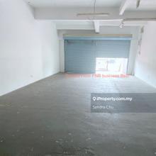 Facing main road Good for business, car workshop, storage, kitchen etc