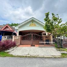 Facing Open Single Storey Jalan Suakasih Bandar Tun Hussein Onn Cheras