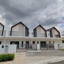 Premium Type Double Storey 22 x 75 (Facing Garden)