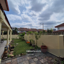 Rare corner good location near park 