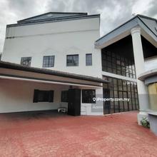 Beautiful Bungalow House With Pool Titiwangsa, Kuala Lumpur For Rent