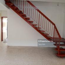 Bunga Raya Duplex Apartment Ampang
