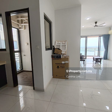 Partial furnished 2b2b royal strand 