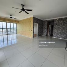 Cozy Elevia Residences Corner Condo Facing Lakeview In Puchong Prima